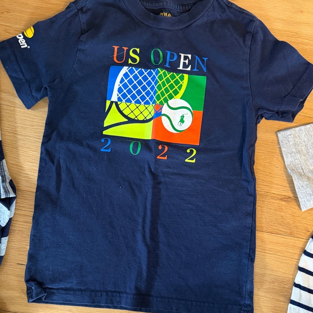 Kids 6 pc Casual Cozy Graphic Tees, and joggers bundle, Size 5/6 - Picture 7 of 14